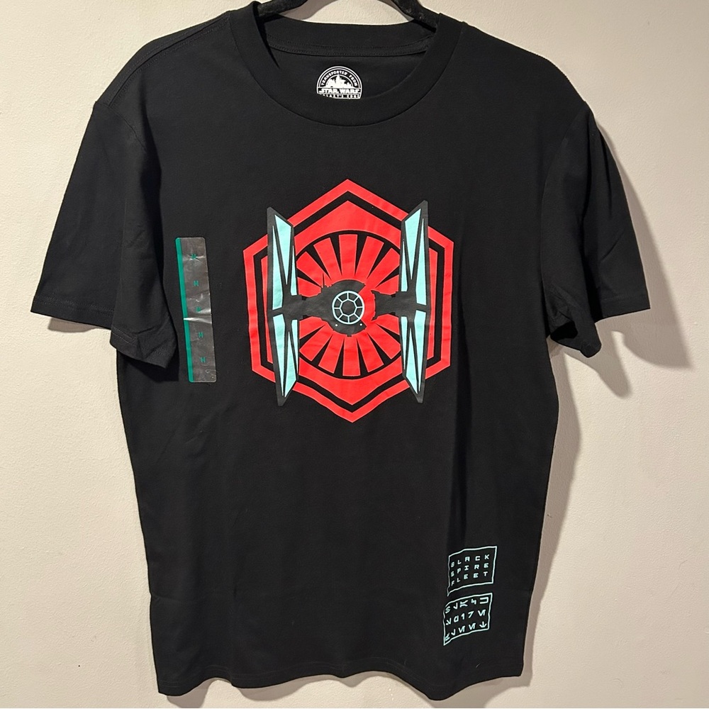 NEW Star Wars Black Spire Fleet T-Shirt Size Medium (BB2)